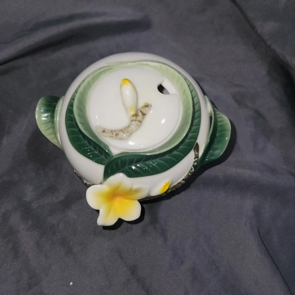 Franz Alii Hawaiian Flower Porcelain Plumeria Floral Tea Coffee Creamer Sugar